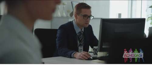 Актор на роль офісного клерка в рекламний ролик (SMM)