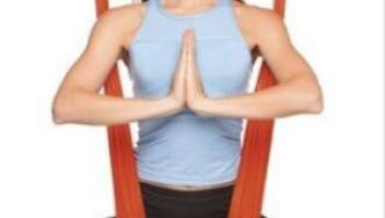 Съемка для стоков Fly yoga Флай йога требуется инструктор