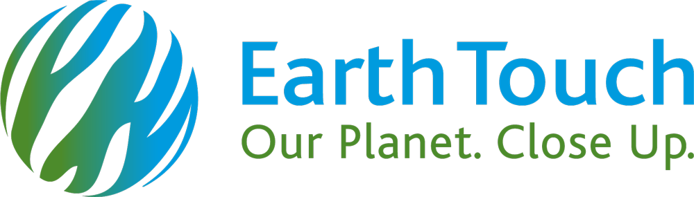 Earth Touch Logo