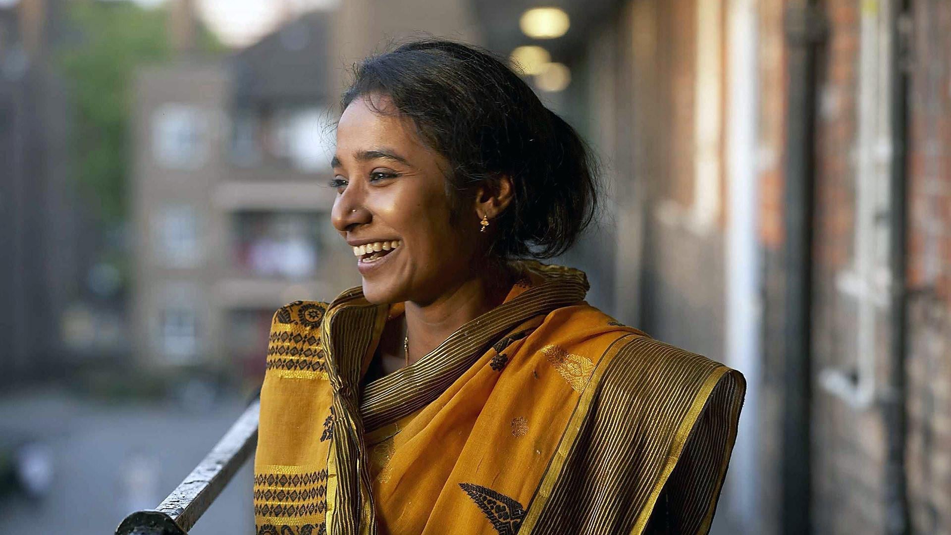 Відео до фільму Brick Lane | Critics' Picks - Movie Minutes: 'Brick Lane' | The New York Times