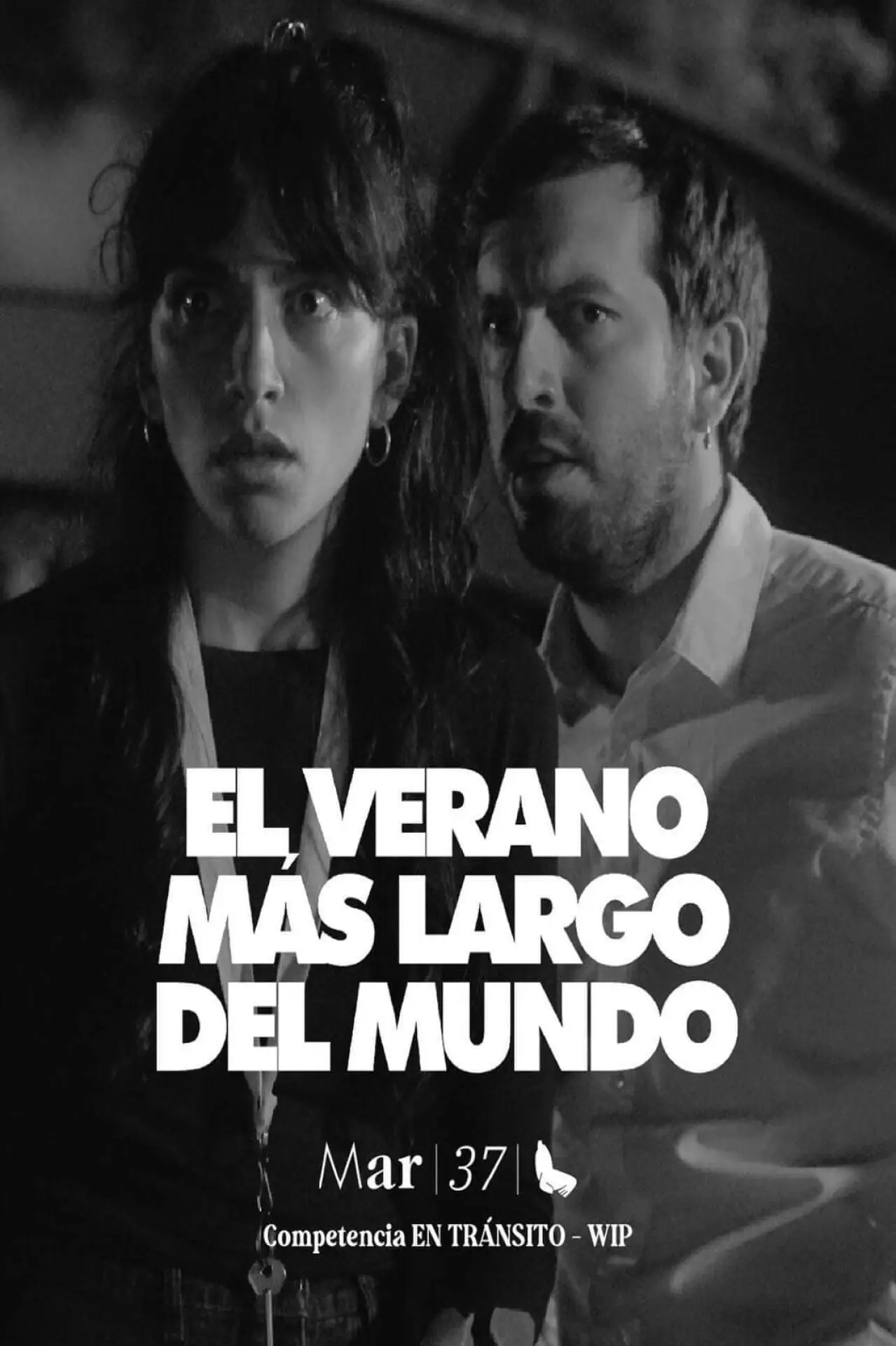 Постер до фільму "El verano más largo del mundo"