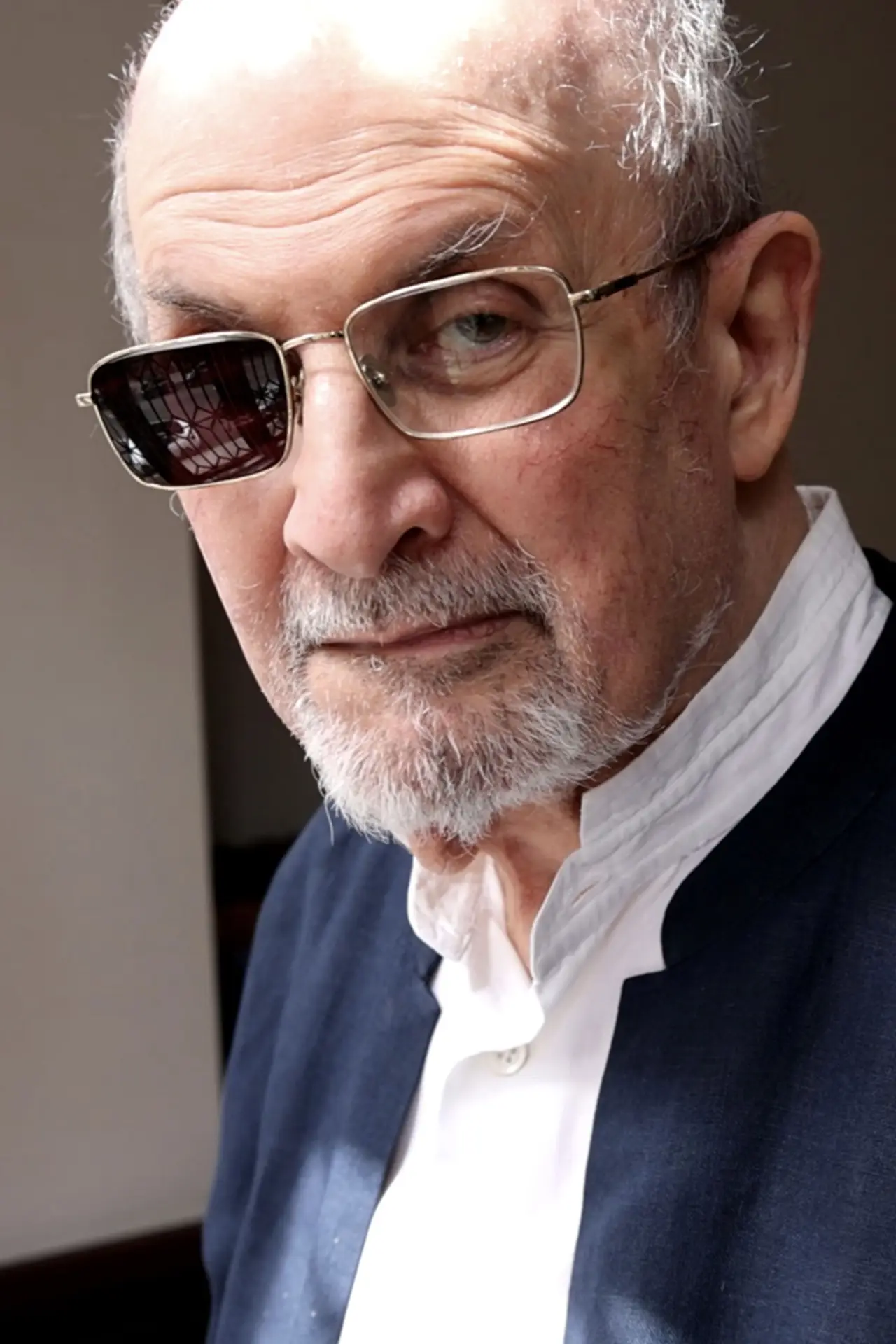 Постер до фільму "Knife: The Attempted Murder of Salman Rushdie"