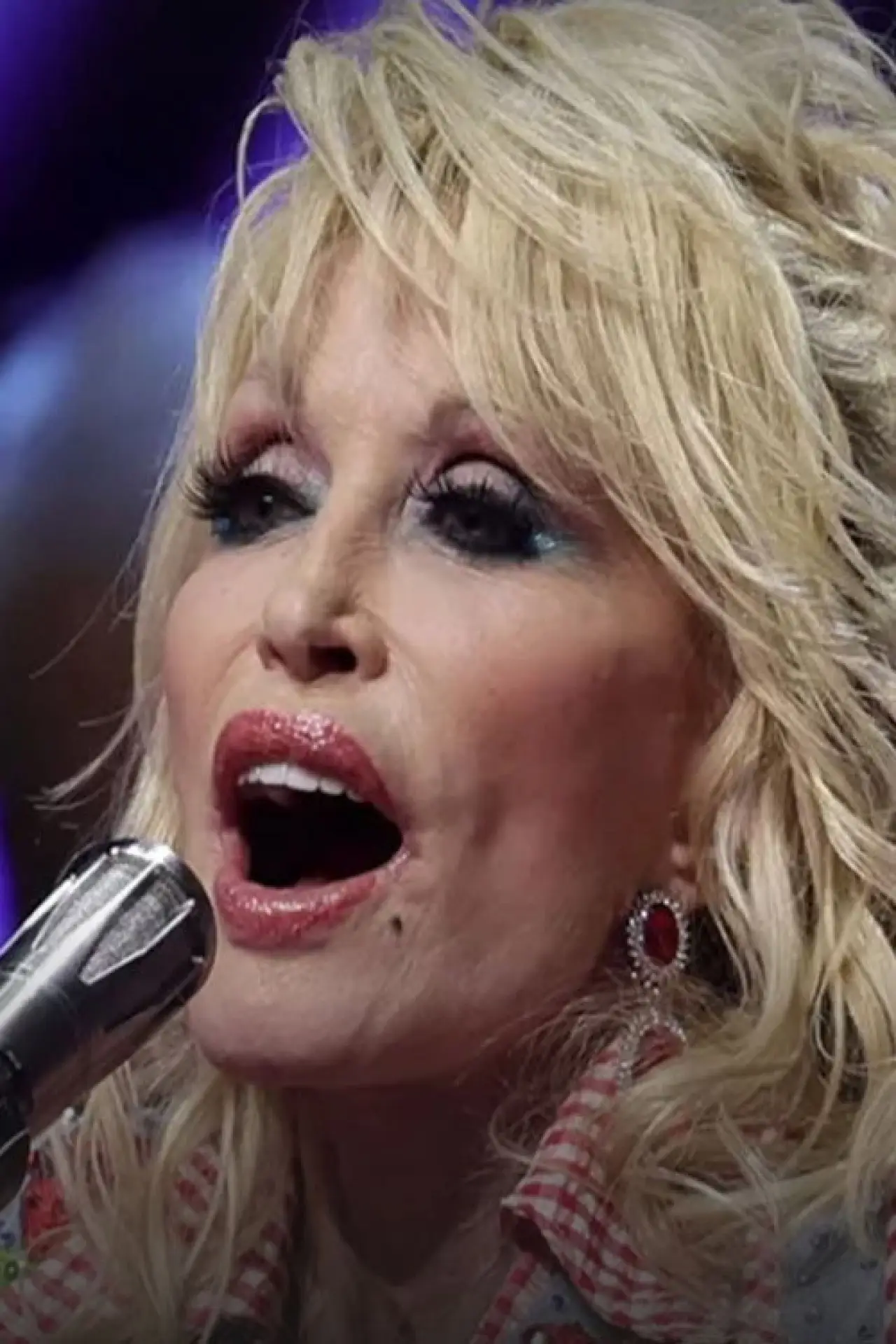 Постер до фільму "Dolly Parton : L