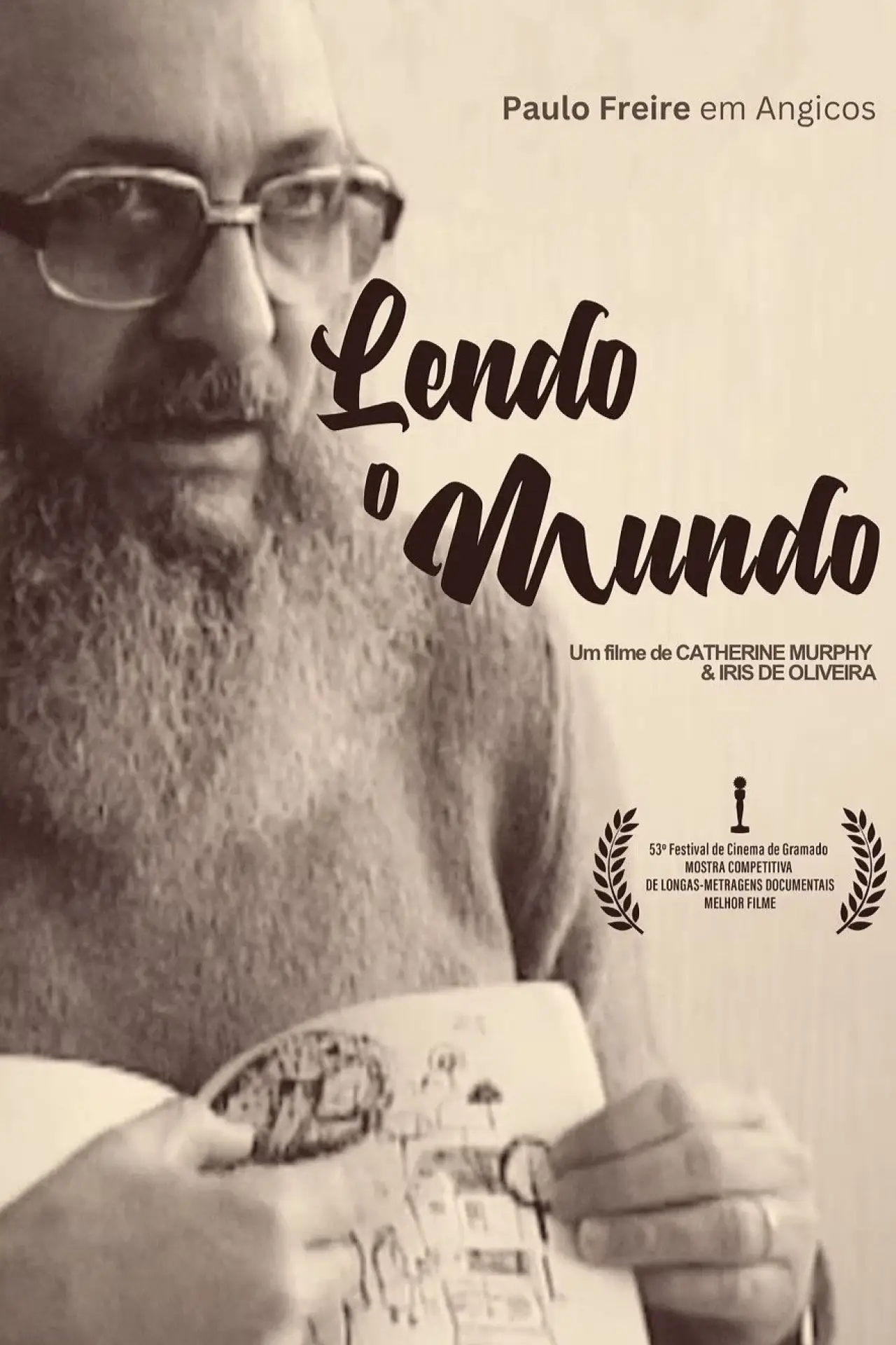 Постер до фільму "Lendo o Mundo"