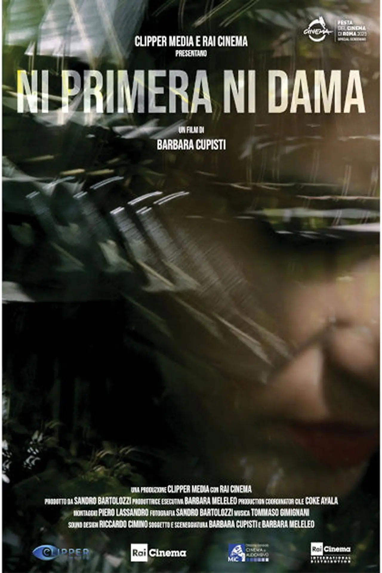 Постер до фільму "Ni primera ni dama"