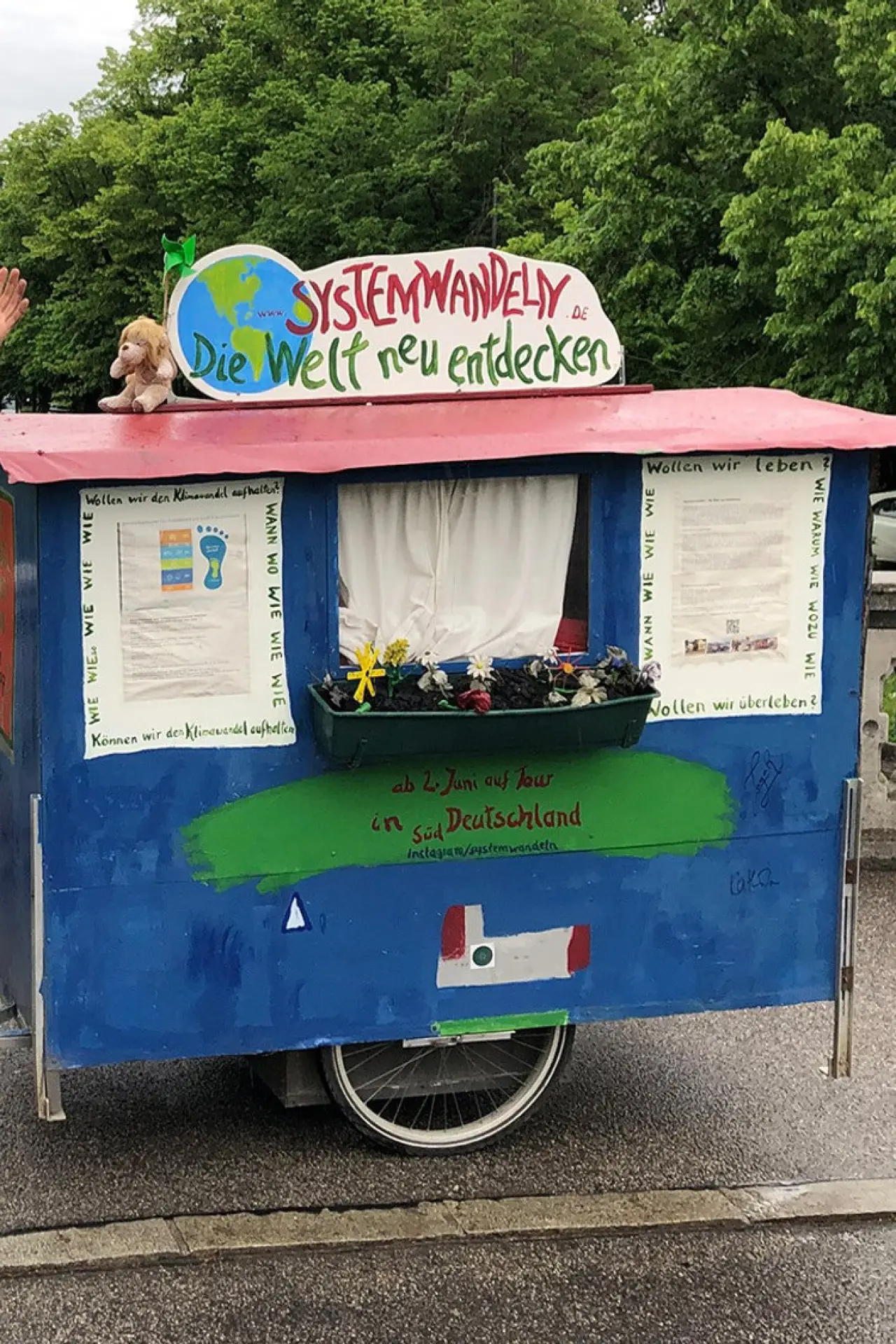Постер до фільму "Systemwandeln - Die Welt neu entdecken"