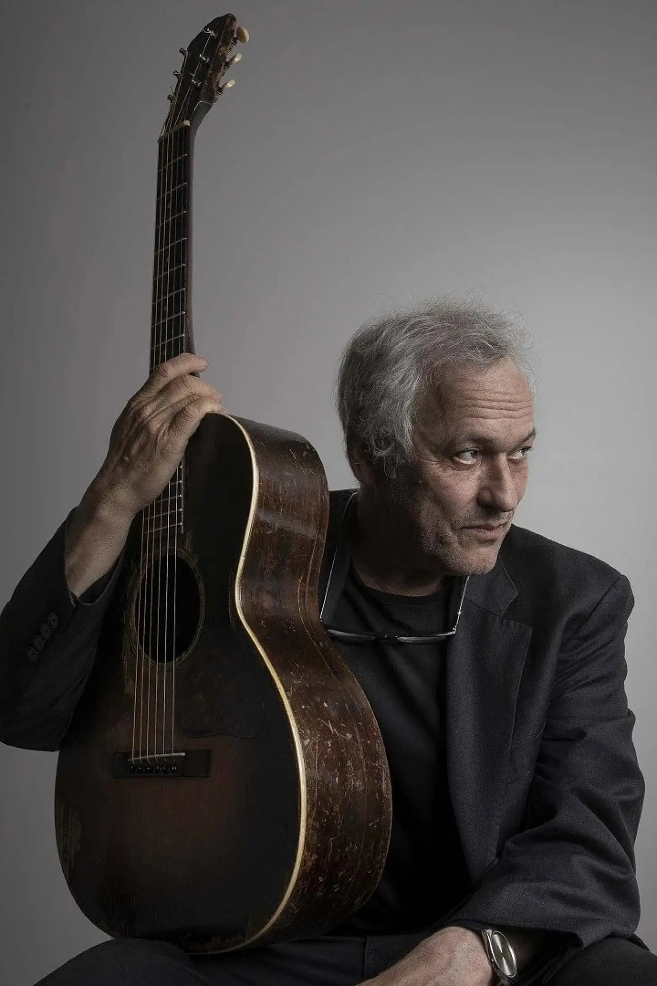 Постер до фільму "Marc Ribot Quartet Jazz sous les Pommiers 2026"