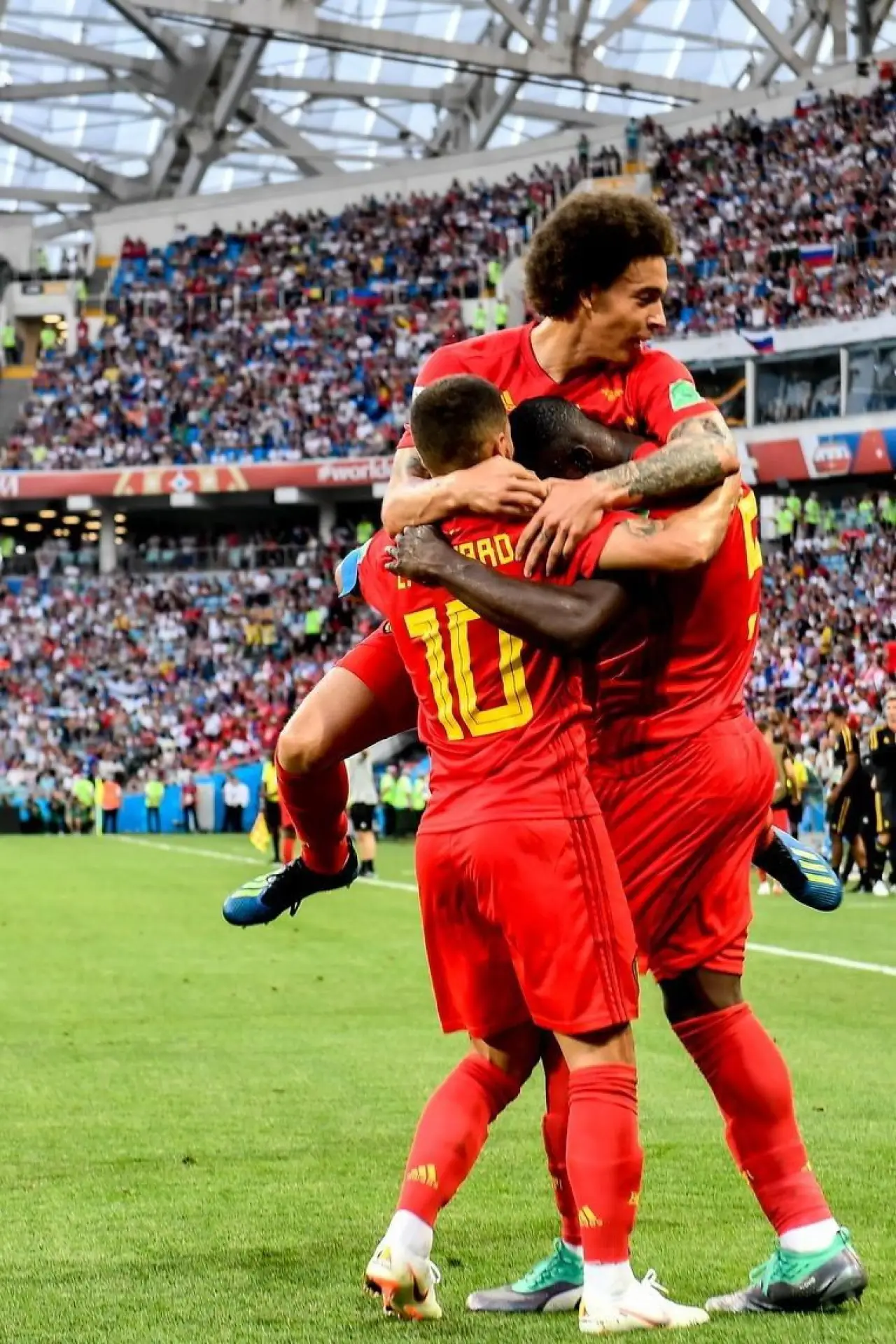 Постер до фільму "Diables rouges : génération adorée"