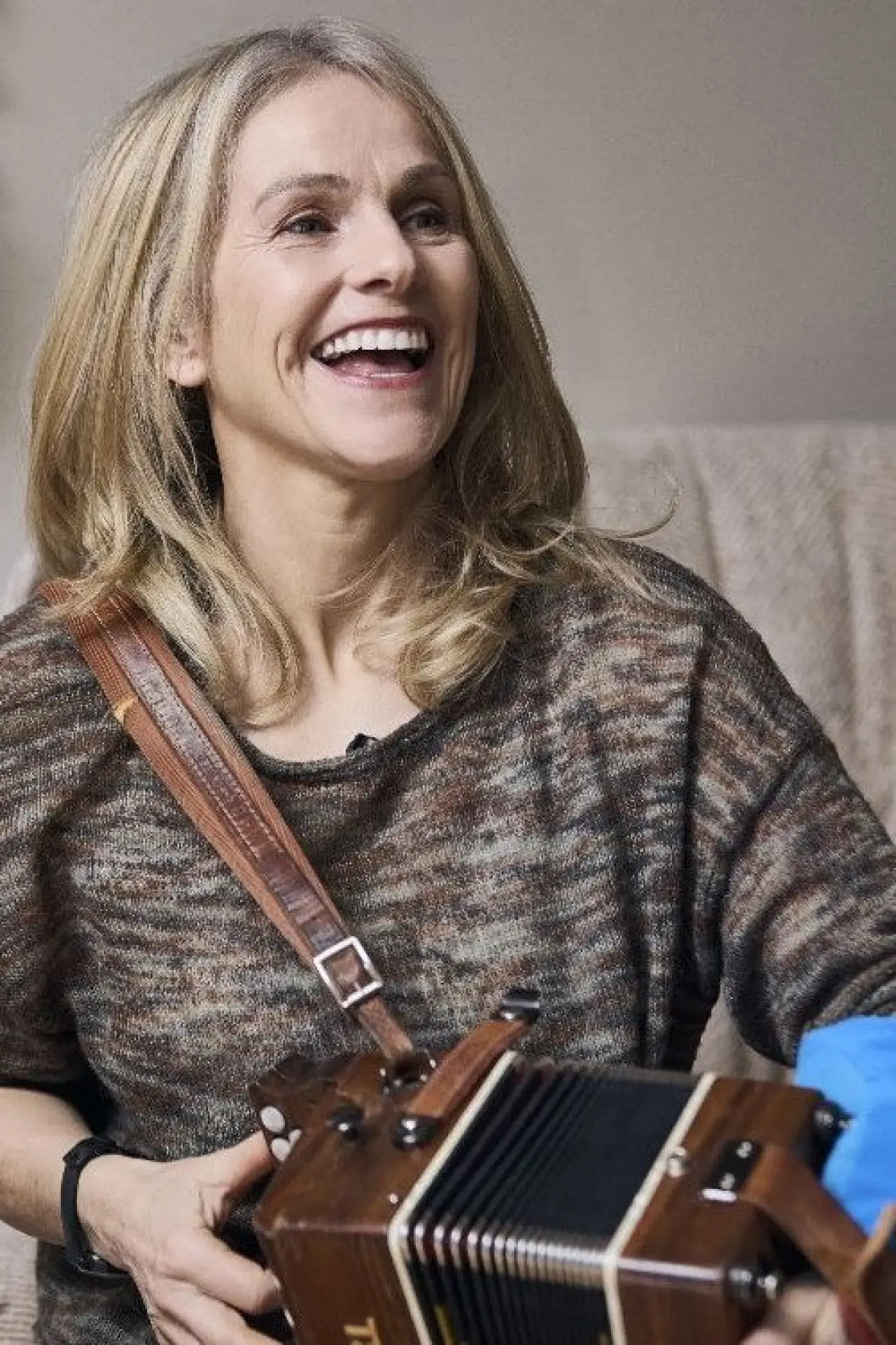 Постер до фільму "Tradfluencer - The Sharon Shannon Story"