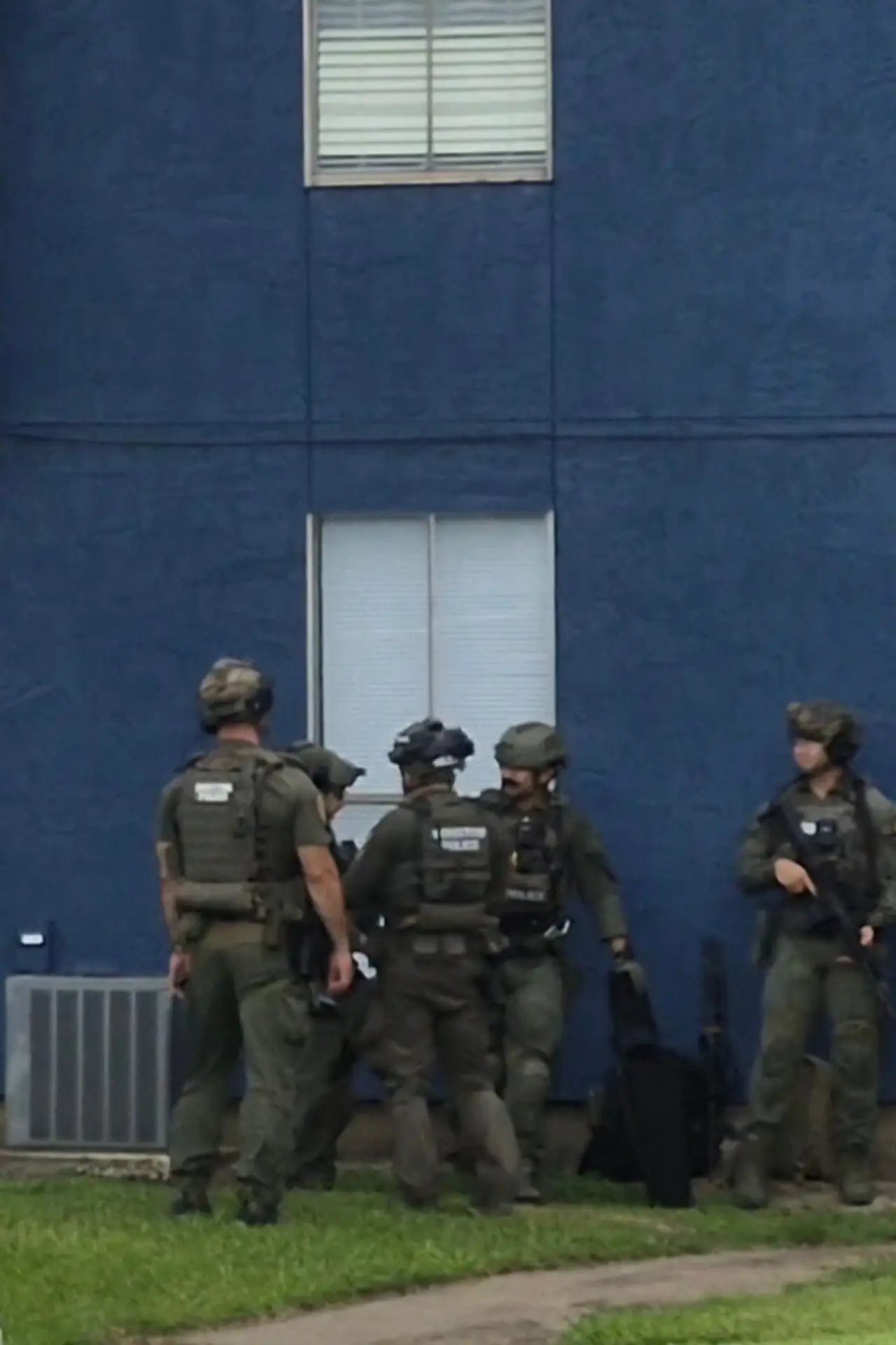 Постер до фільму "Houston Hostage Crisis"