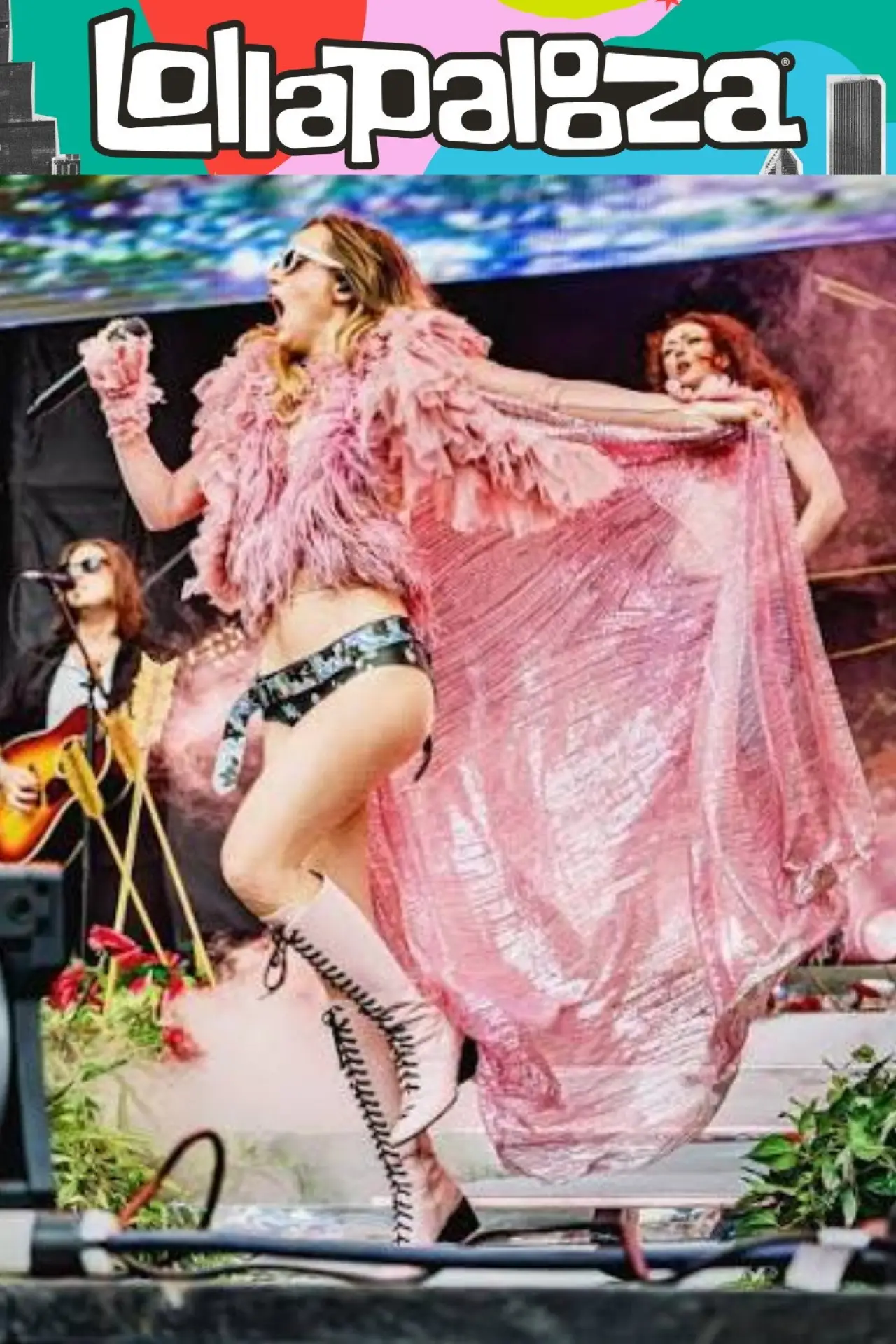 Постер до фільму "Suki Waterhouse: Lollapalooza Chicago"