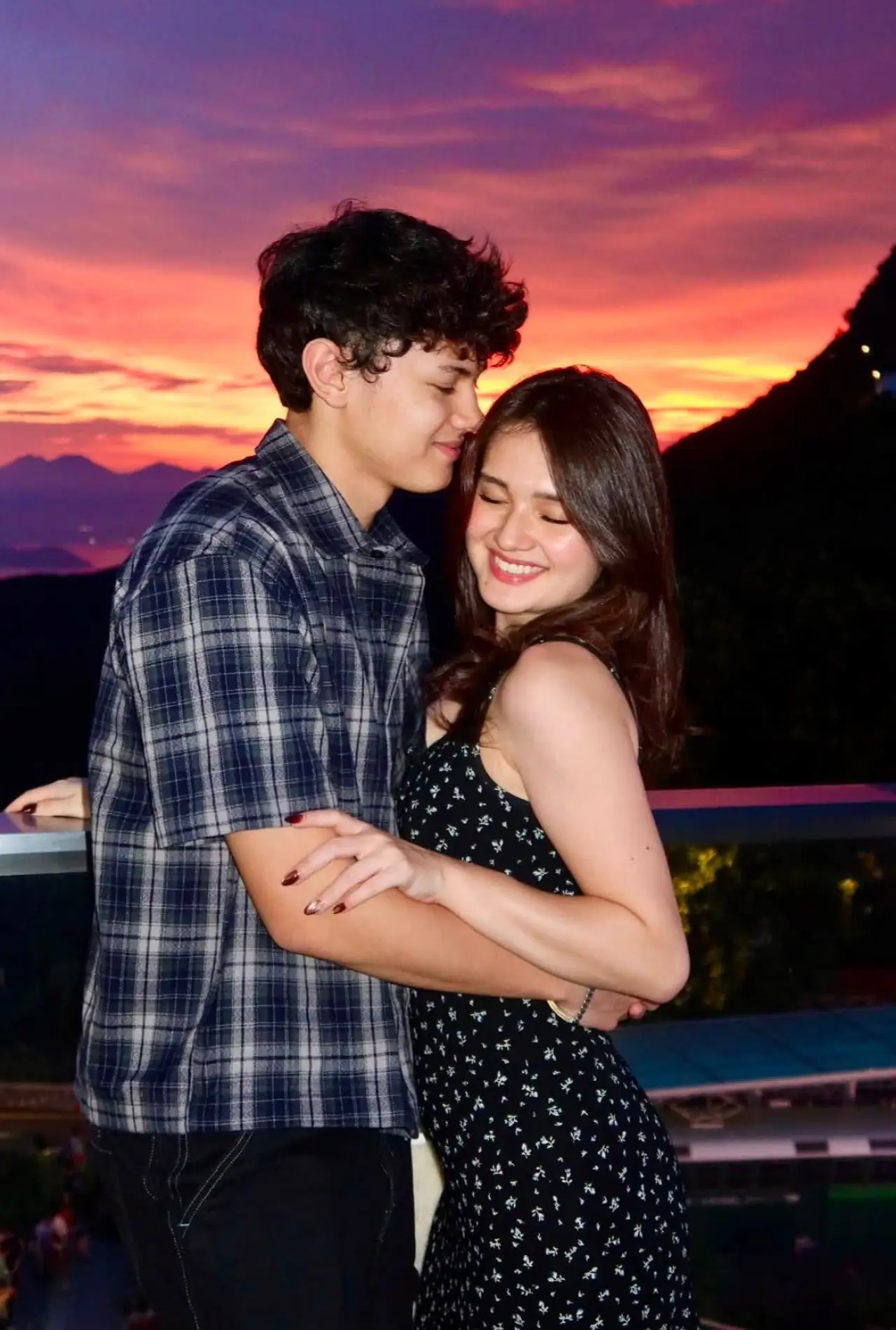 Постер до фільму "Barangay Love Stories: Paraiso"