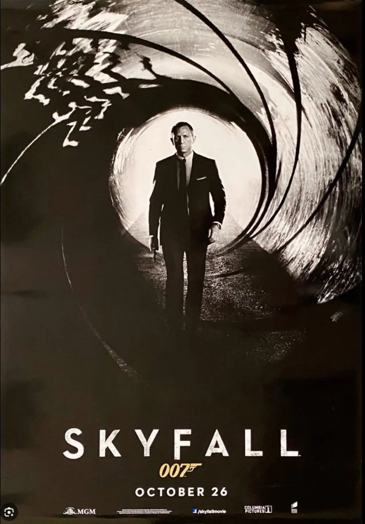 Постер до фільму "Skyfall - Der moderne Bond"