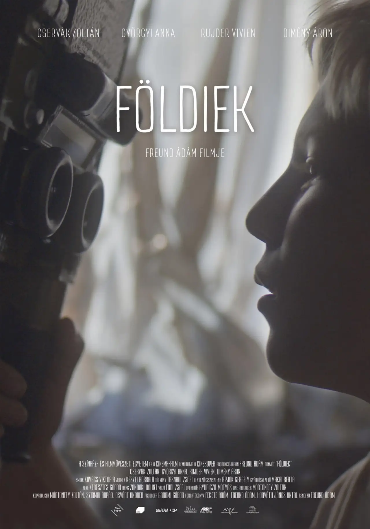 Постер до фільму "Földiek"