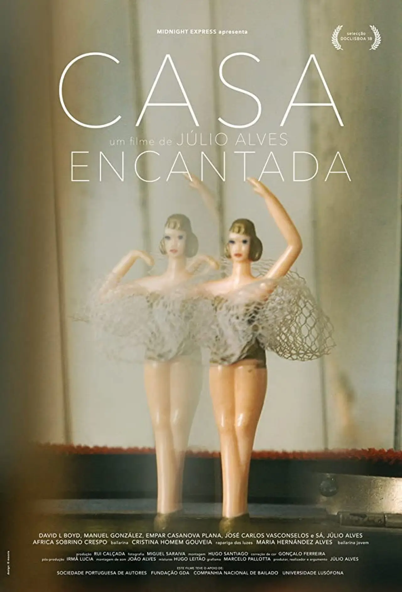 Постер до фільму "Casa Encantada"