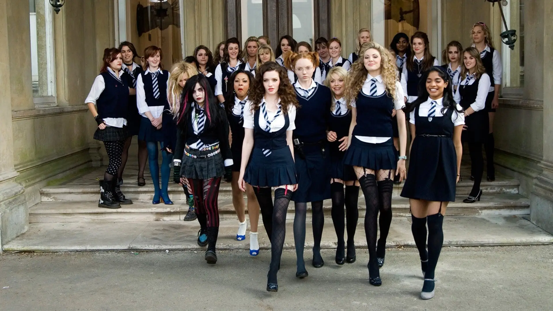 Відео до фільму Однокласниці — St. Trinian's - Trailer
