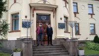 Задник до фильму"Добро пожаловать в семью" #838975