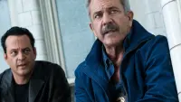 Задник до фильму"Закатати в асфальт" #279561