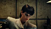 Задник до фильму"Той, хто біжить по лезу" #801435