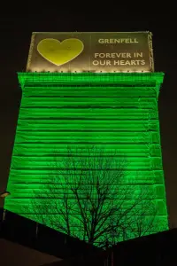 Постер до фильму"Ґренфелл: Правда про пожежу" #644082