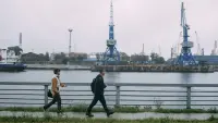 Задник до фильму"1000 дешевых зажигалок" #840147