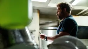 Задник до фильму"Небезпечна тварина" #552631