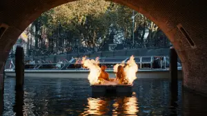 Задник до фильму"Amsterdamned II" #763973