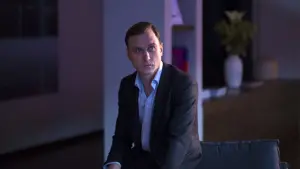 Задник до фильму"Персональний покупець" #349671