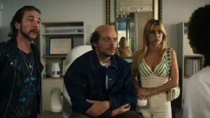 Задник до фильму"Лисий - хіт сезону" #540665