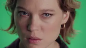 Задник до фильму"Звір" #755930