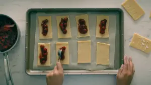 Задник до фильму"Усім хлопцям: P.S. Досі кохаю" #812346