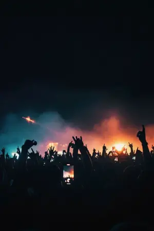 Постер до фильму"Фіаско: Трагедія на фестивалі Astroworld" #789754