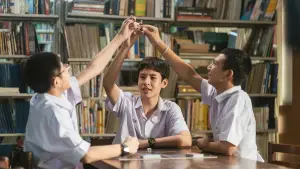 Задник до фильму"กล่องผีสุ่มวิญญาณ" #767101