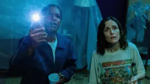 Задник до фильму"Я не залізна" #519100