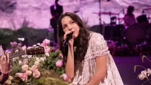 Задник до фильму"Billions Club Live with Olivia Rodrigo: A Concert Film" #823046