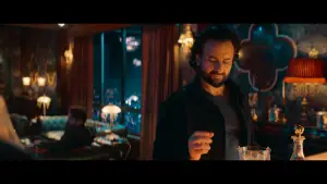 Задник до фильму"Викрадач коштовностей: Пограбування починається" #645237