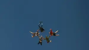 Задник до фильму"На гребені хвилі" #628649