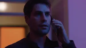 Задник до фильму"NFT: Cursed Images" #771389