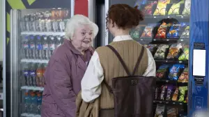 Задник до фильму"Елеонора Велика" #527564