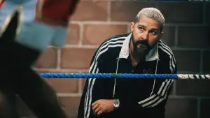 Задник до фильму"Рятівний" #593053