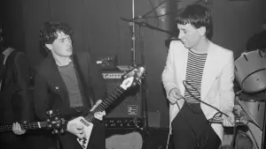 Задник до фильму"Simple Minds: Everything Is Possible" #807705