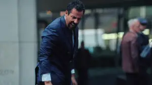 Задник до фильму"Неограновані коштовності" #672081