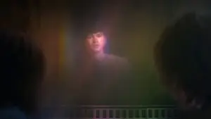 Задник до фильму"A Hero