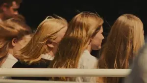 Задник до фильму"Цнотливі самогубиці" #703966