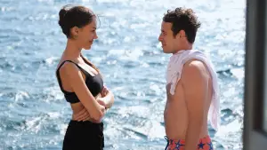 Задник до фильму"Aşk Mevsimi" #757576