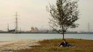 Задник до фильму"Корисний привид" #537087