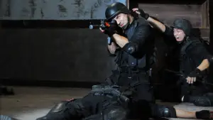 Задник до фильму"Рейд: Спокута" #676027