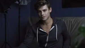 Задник до фильму"Королівська кобра" #452555