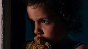 Задник до фильму"Àma Gloria" #786968