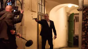 Задник до фильму"Код «Чорна канарка»" #623068